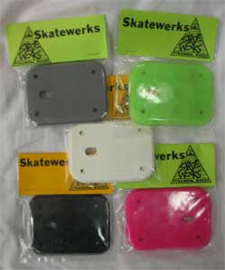 Skatewerks 'Pyramid' 1/8